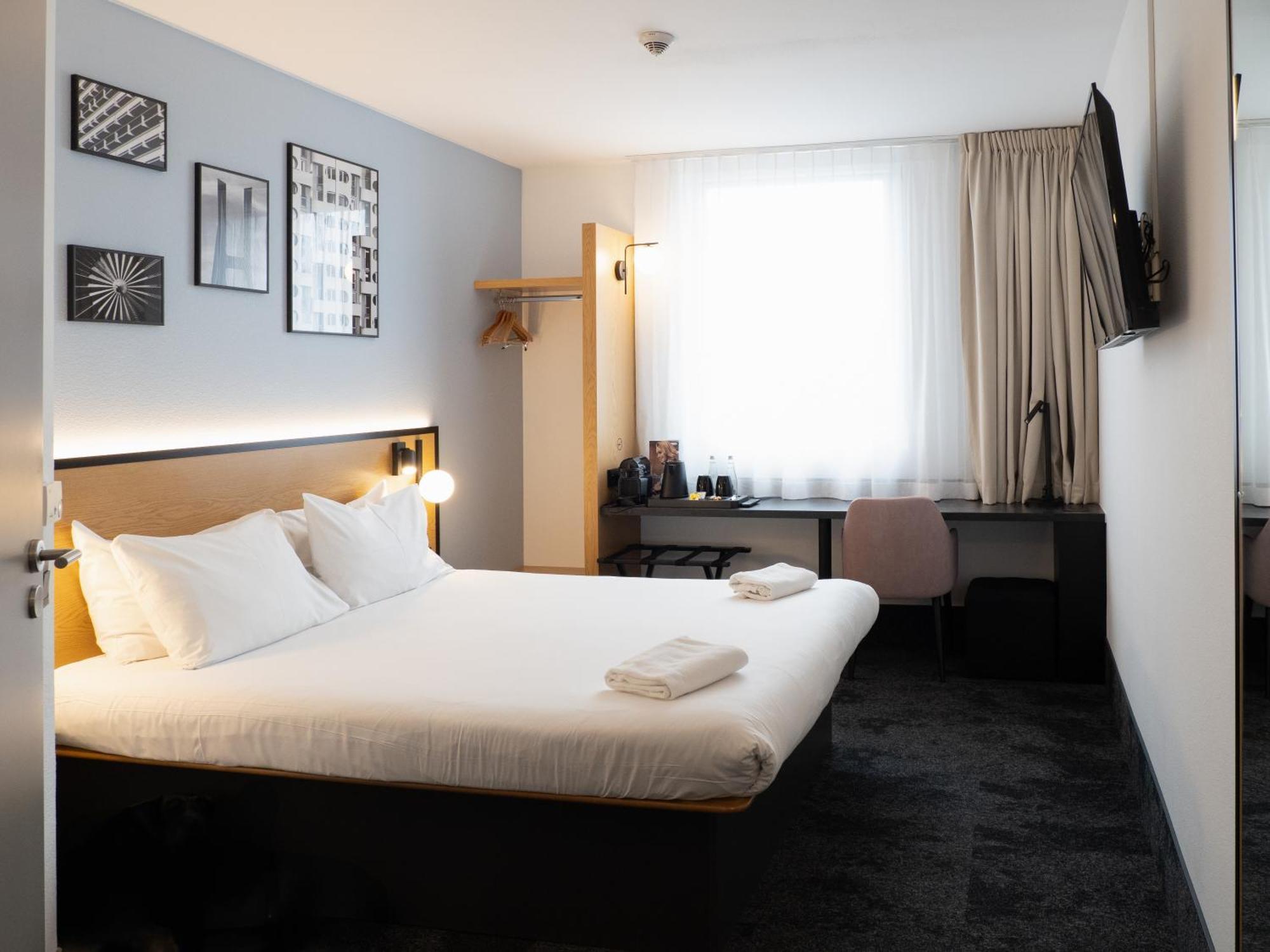 B&B Hotel Wroclaw Centrum Exterior photo